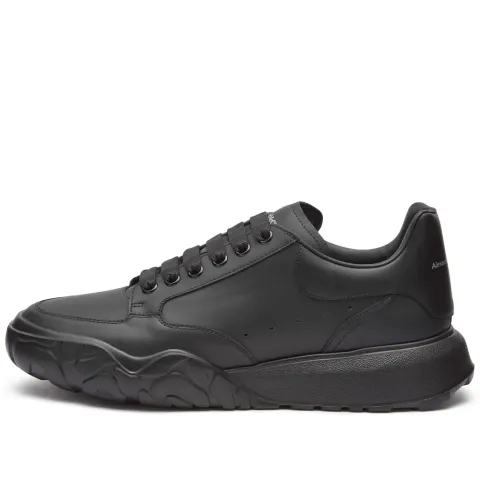 Court Sneaker