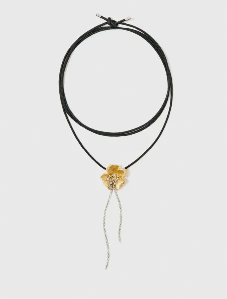 Flower necklace