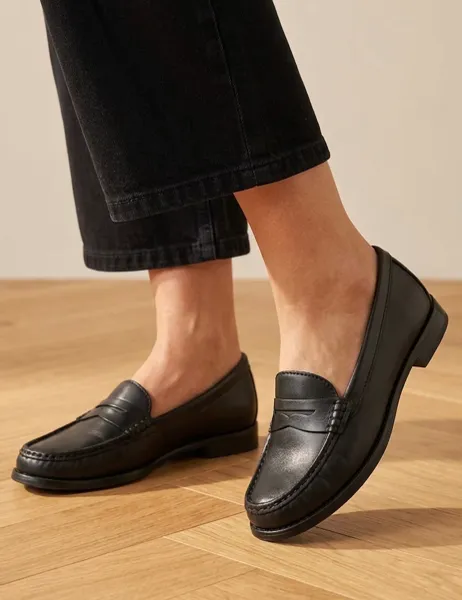 Jones Bootmaker Wide Fit Suede Loafers Black