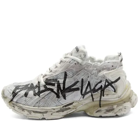 Graffiti Runner Sneaker