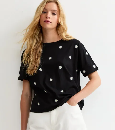 Women's Black Daisy Embroidered Boxy Fit T-Shirt