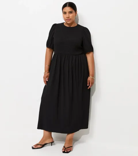Women's Plus Size Black Shirred Bodice Short Sleeve Midi Dress Curves