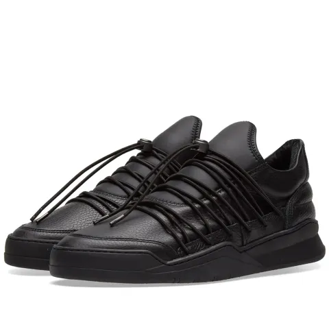 Low Top Sneaker