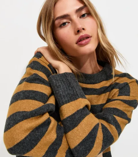 New Look Women's Grey Knitted Striped Jumper