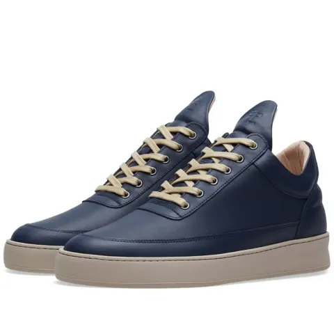 Low Top Sneaker