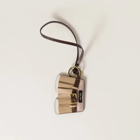 Leather keychain trick