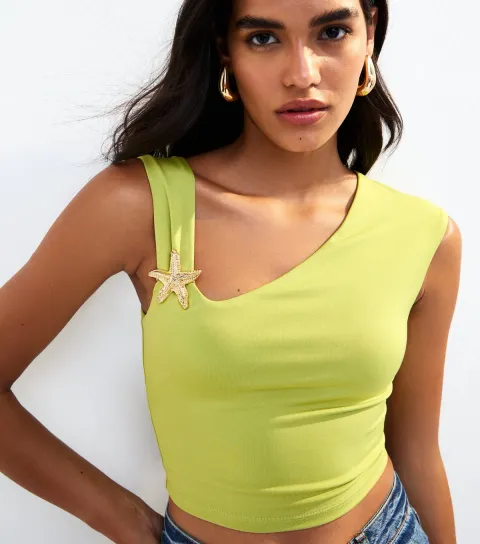 New Look Women's Light Green Starfish Applique Asymmetric Neckline Top