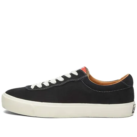 Suede 01 Low Sneaker