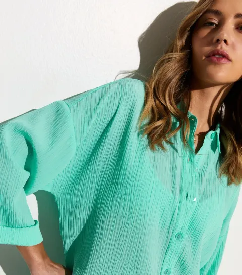 New Look Women's Turquoise Crinkled Beach Shirt