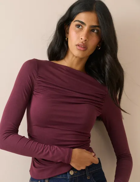 Nobody's Child Ruched Side Long Sleeve Top Burgundy