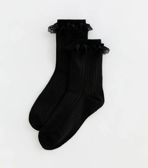 New Look Black Cable Knit Frilly Trim Socks