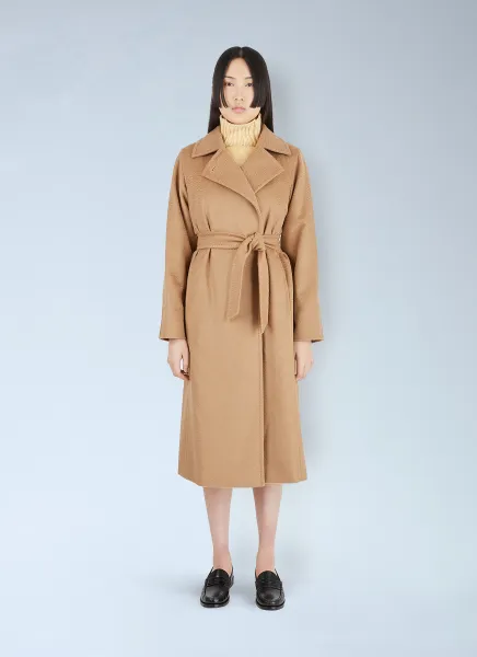 Manuela Coat