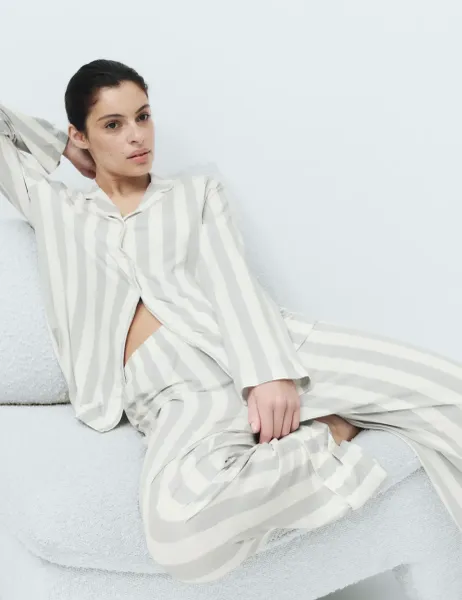 Marks & Spencer Soft Touch Printed Revere Pyjama Set Ivory Mix