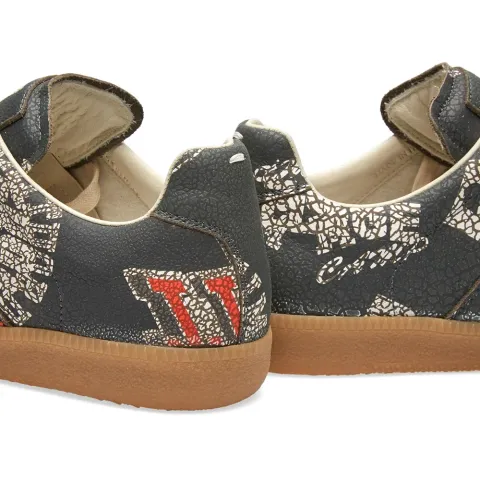 22 Replica Low College Print Sneaker