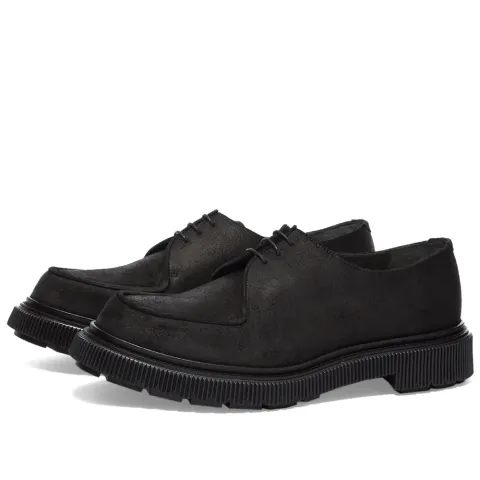 Type 124 Suede Shoe