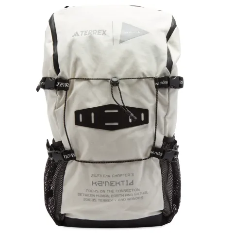 x and wander Backpack