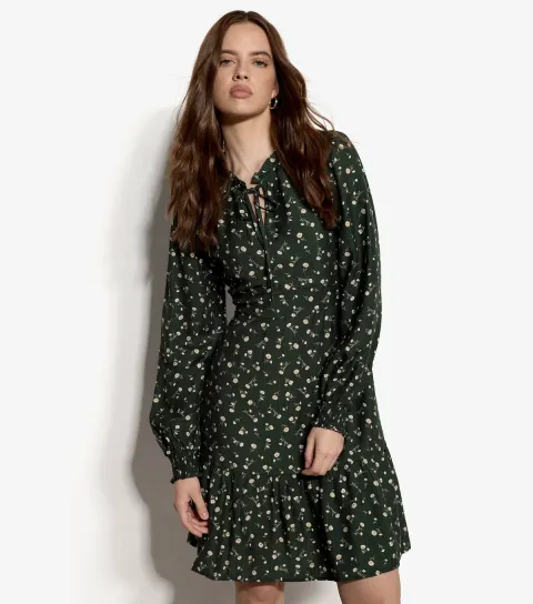Apricot Women's Green Daisy Print Long Sleeve Dress