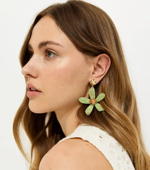 New Look Large Green Threaded Flower Stud Earrings