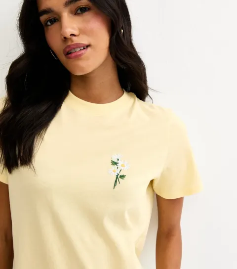 Women's Light Yellow Cotton Embroidered Daisy T-Shirt