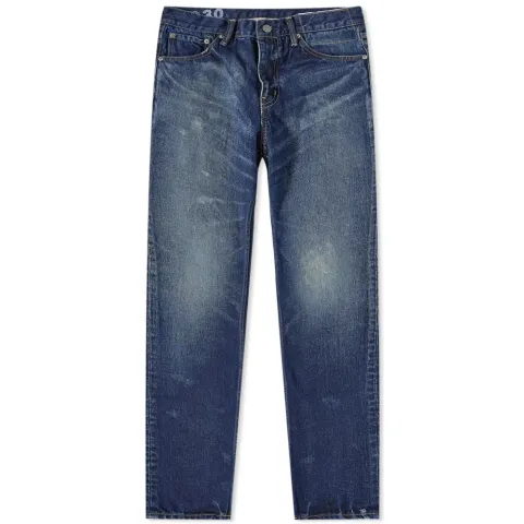 Social Sculpture 03 Damaged Jeans
