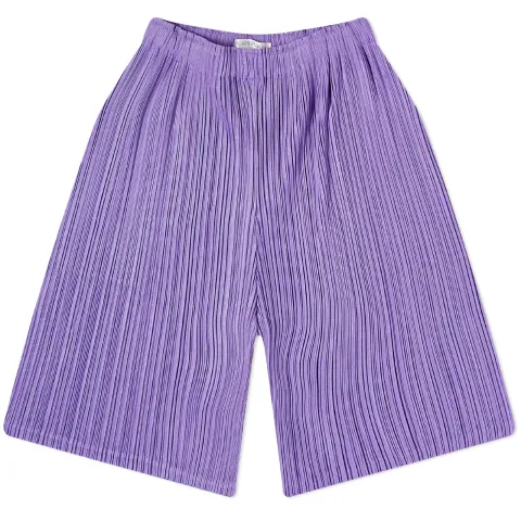Pleats Shorts