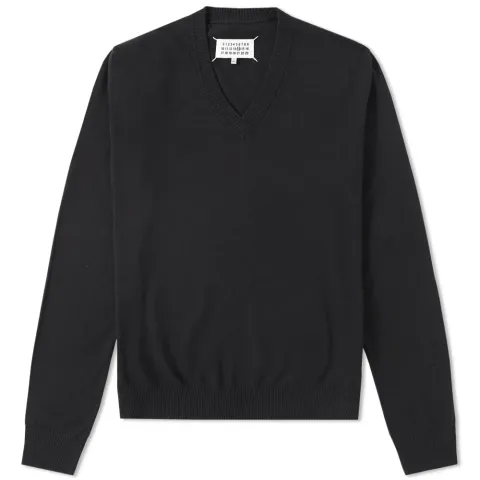 14 Classic Compass V-Neck Knit