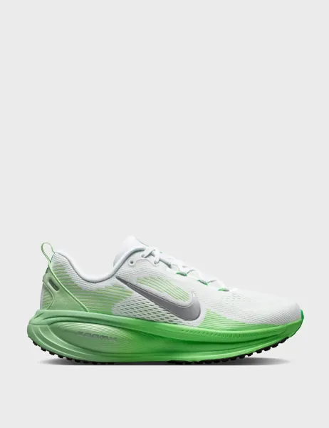 Nike Vomero 18 Trainers Green Mix