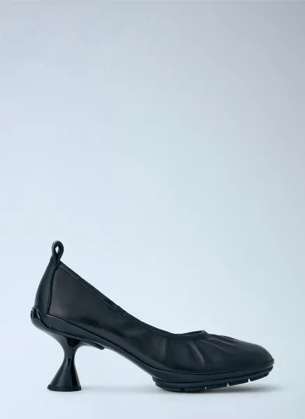 CAMPER Right Left Heel Pumps