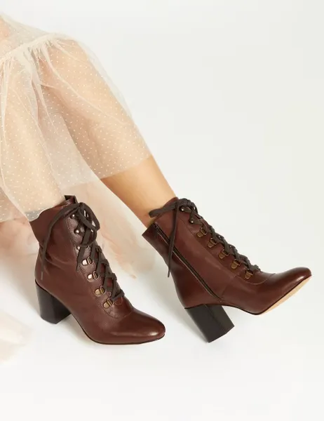 Jones Bootmaker Leather Lace-Up Block Heel Ankle Boots Tan