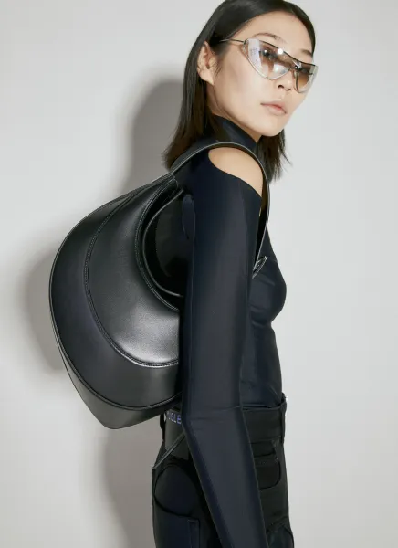 Plain Spiral Curve Shoulder Bag