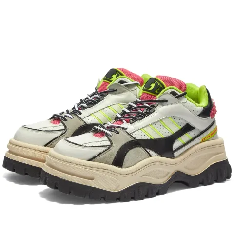 Grand Prix Sneaker