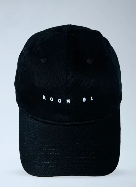 Room 01 Cap
