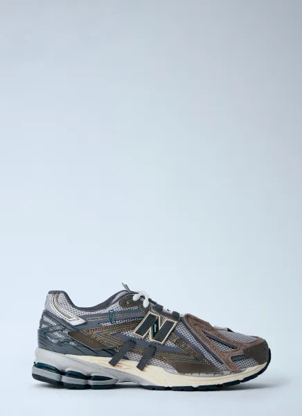 U19066 U8 Sneakers