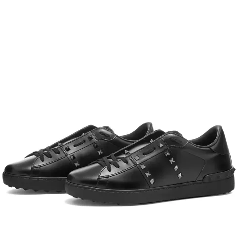 Open Low Rockstud Untitled Sneaker