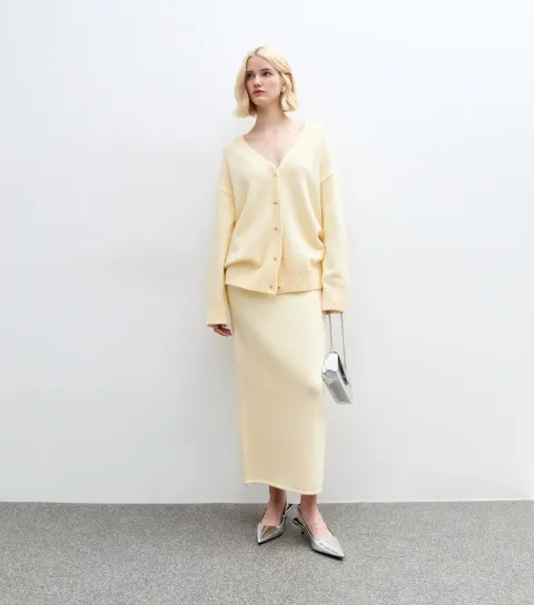New Look Women's Light Yellow Midweight Knit Midi Skirt