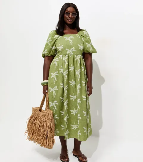 Women's Plus Size Green Palm Embroidered Seersucker Midi Dress Curves
