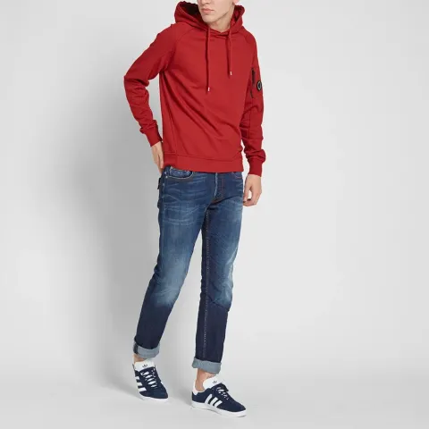 Arm Lens Popover Hoody