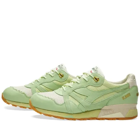 x Feature N9000 'Pistachio'