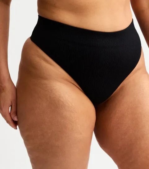 Women's Plus Size Black Ribbed Seamless Thong Curves
