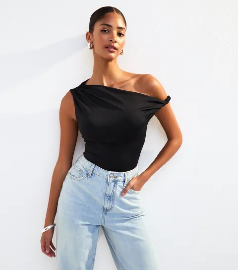 Women's Black Twist Fallen Shoulder Bodysuit