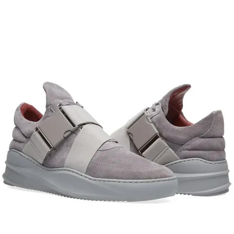 Low Top Sneaker
