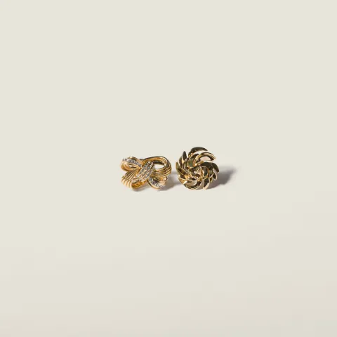 Metal earrings with crystals