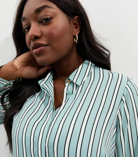 Women's Plus Size Blue Striped Button Up Shirt Curves