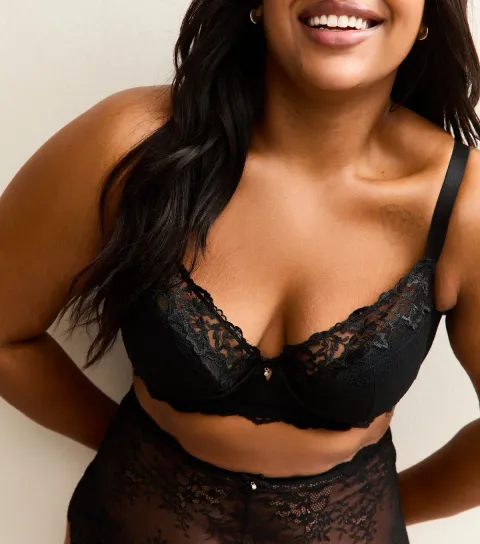 Women's Plus Size Black Demi Padded Lace Scalloped Bra Curves