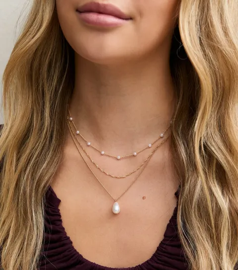 New Look Gold Tone 3 Layer Faux Pearl Chain Neckalce