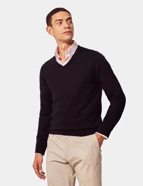 Hawes & Curtis Pure Merino Wool V-Neck Jumper Black