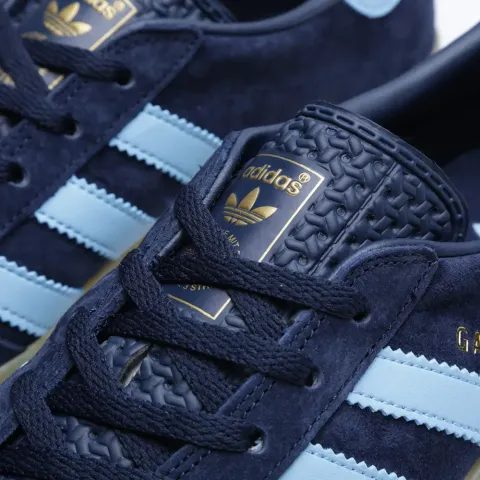 Gazelle Indoor