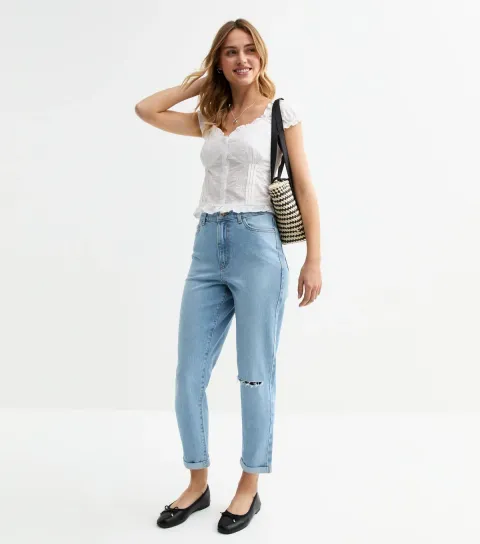 Women's Light Blue Tori Ripped Knee Cropped Jeans