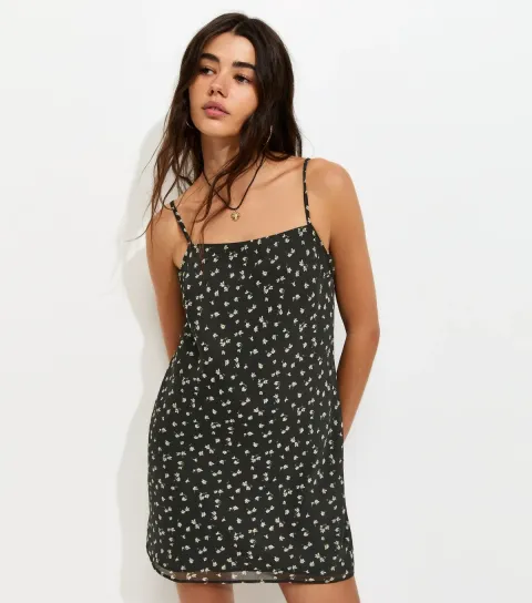 Women's Black Ditsy Print Crinkle Texture Mini Dress
