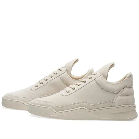 Low Top Sneaker